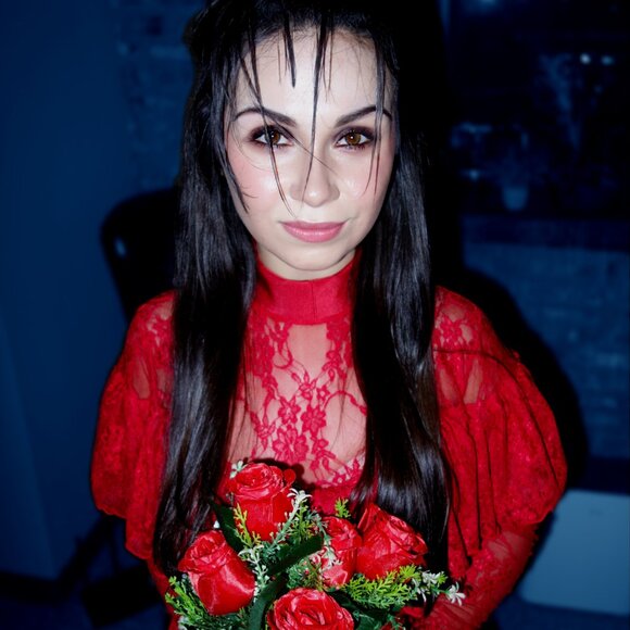YANDY - Beetlejuice Bride / Lydia Deetz costume / Beetle Bride to Be / Red Bride - Picture 11 of 13